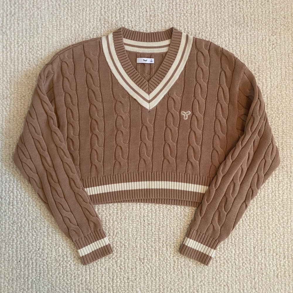 TNA Cropped V-Neck Cable Knit